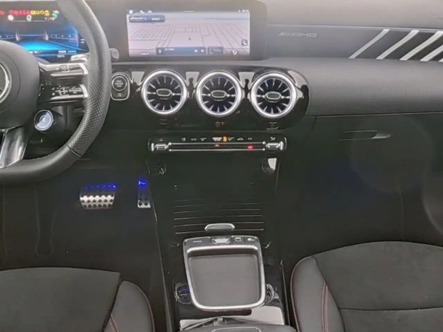 Mercedes-Benz A 35 AMG 4MATIC AMG Line