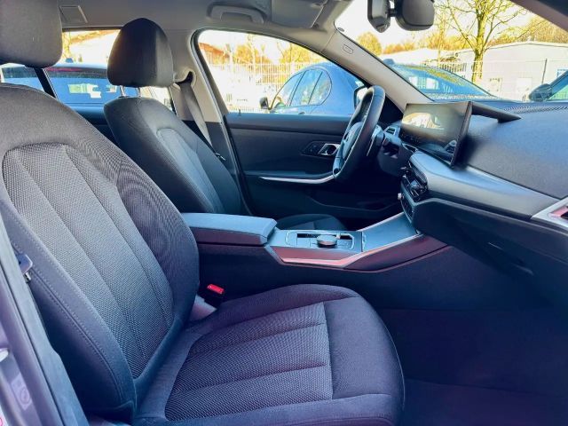 BMW 320 320d Touring xDrive