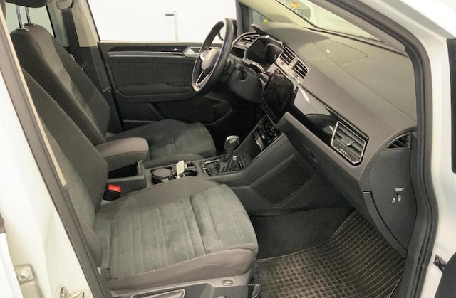 Volkswagen Touran DSG Highline Style