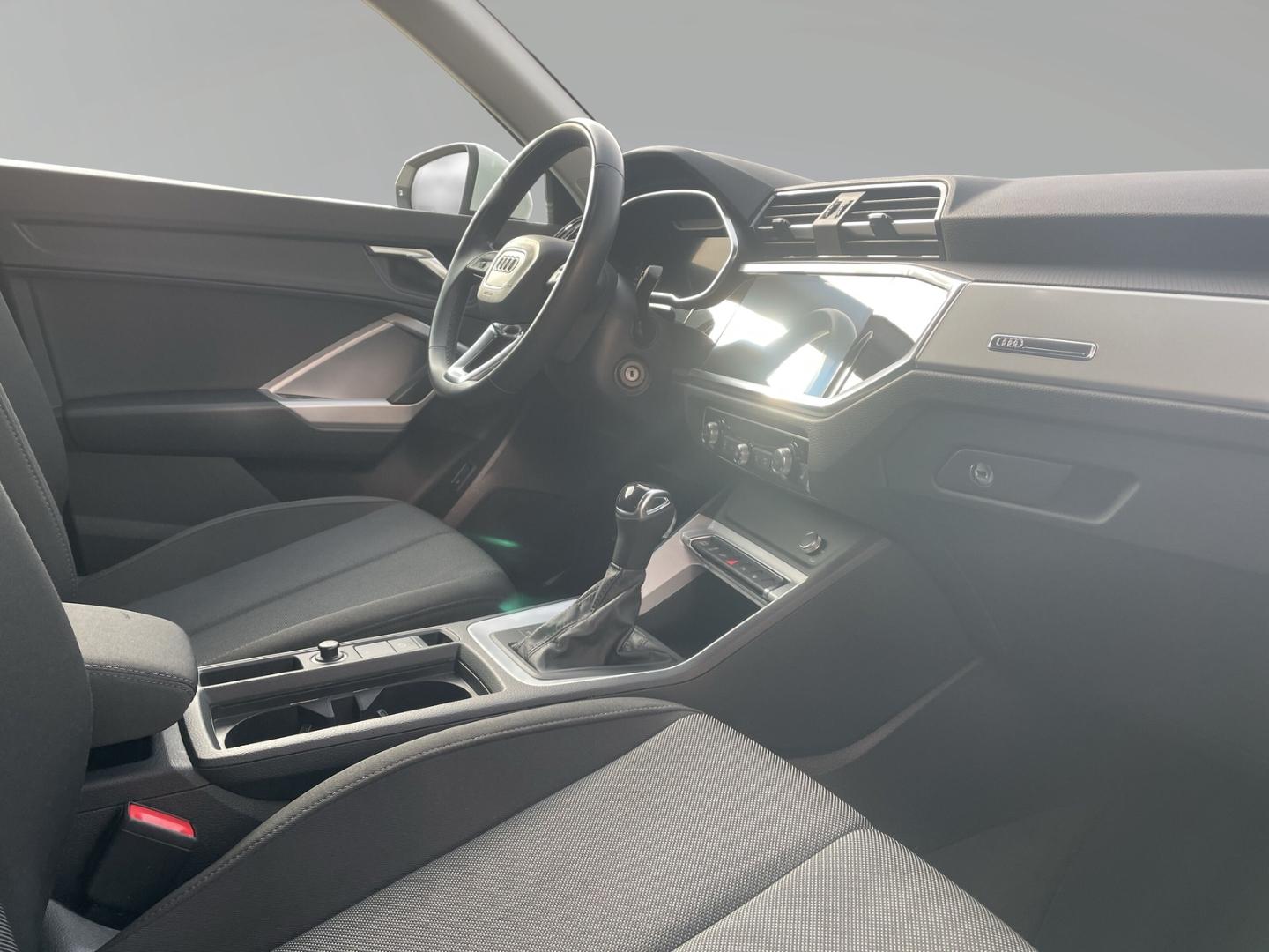 Audi Q3 45 TFSI Hybride