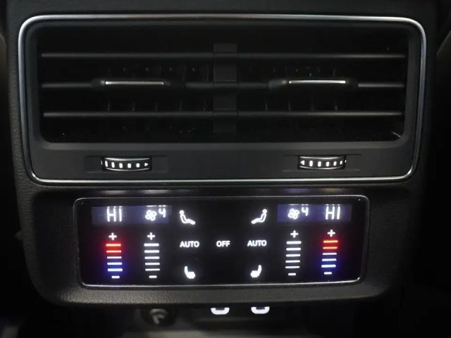 Audi RS Q8 *RS ESSENTIAL -PAKET*UVP 186 Tsd*