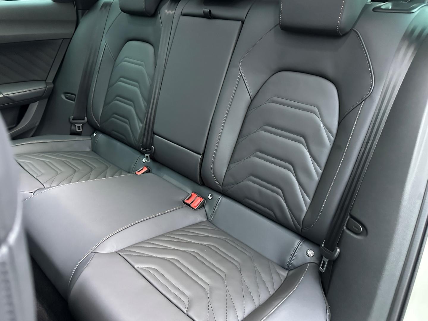 Cupra Leon 2.0 TSI 4Drive DSG Sportstourer VZ