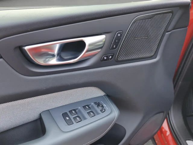 Volvo XC60 AWD R-Design