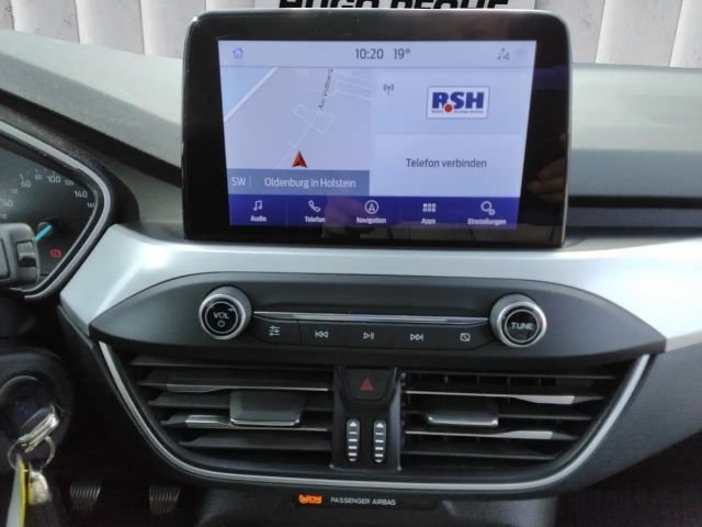 Ford Focus Cool & Connect Wagon