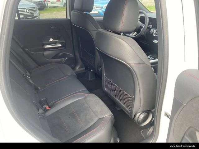 Mercedes-Benz GLA 180 AMG Line