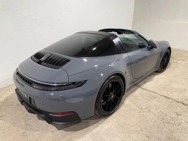 Porsche 992 4 Cabrio GTS Targa