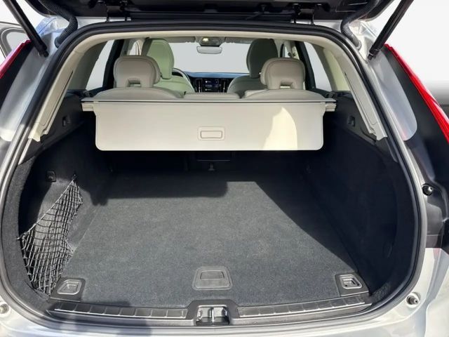 Volvo XC60 Dark Plus