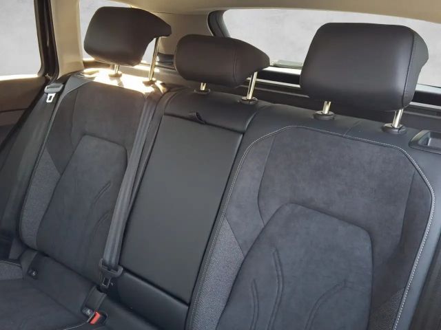 Volkswagen Golf Business DSG Variant