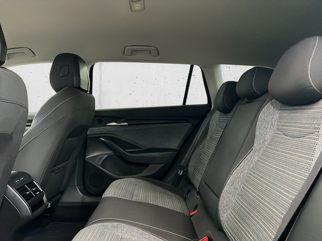 Skoda Superb 2.0 TDI Combi Selection