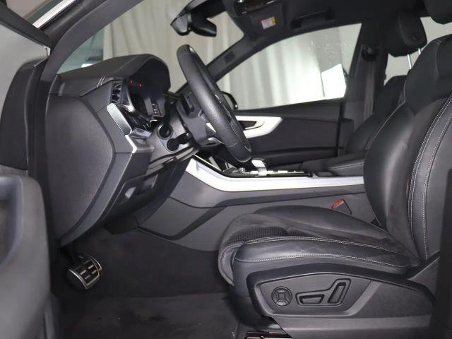 Audi Q8 55 TFSI S-Line
