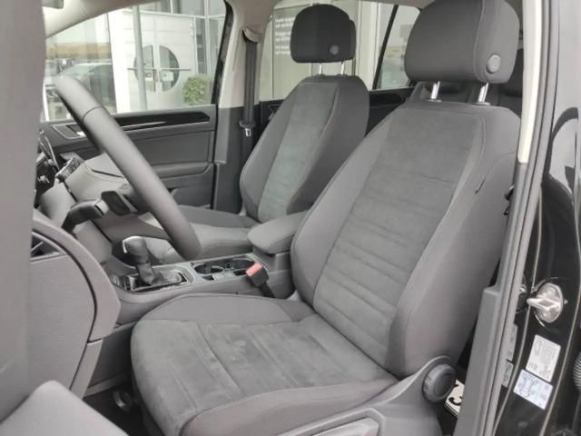 Volkswagen Touran 1.5 TSI DSG Highline