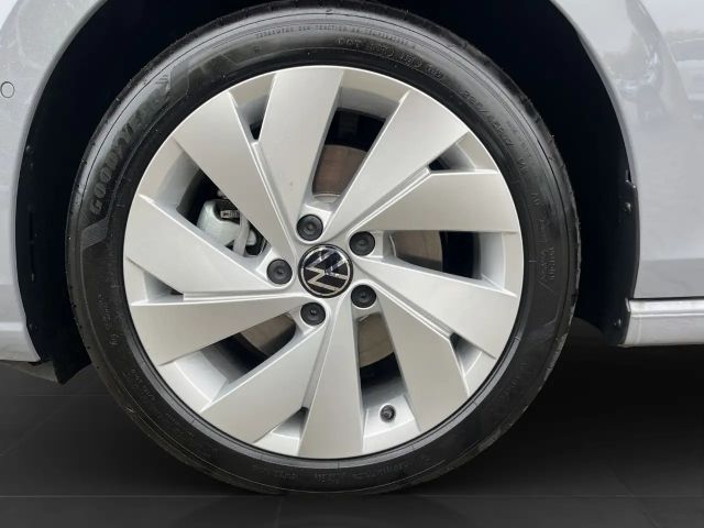 Volkswagen Golf 2.0 TDI DSG Style Variant