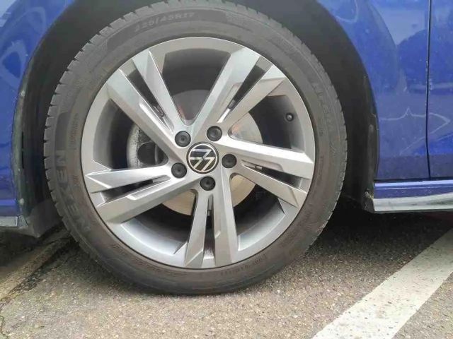 Volkswagen Golf 1.5 TSI R-Line