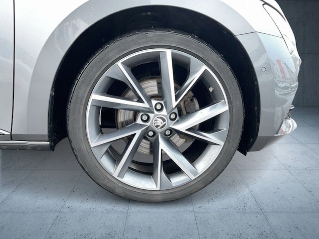 Skoda Superb 1.4 TSI Combi Sportline iV