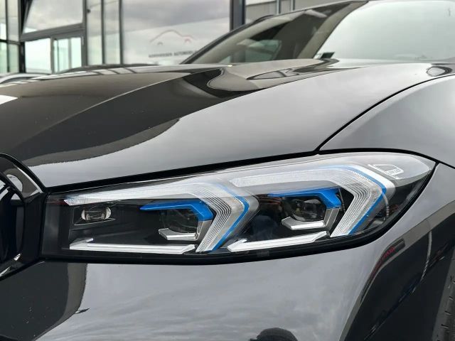 BMW 330 330e M-Sport Touring xDrive