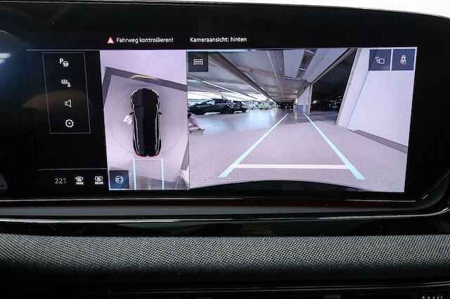 Audi A6 Avant Quattro S-Tronic