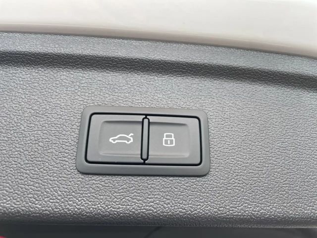 Audi A3 35 TFSI S-Line S-Tronic Sedan