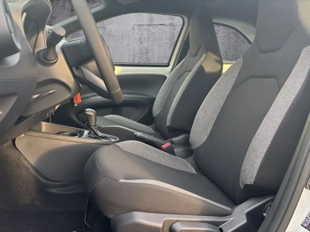 Toyota Aygo X 1.0 VVT-i Business Hatchback