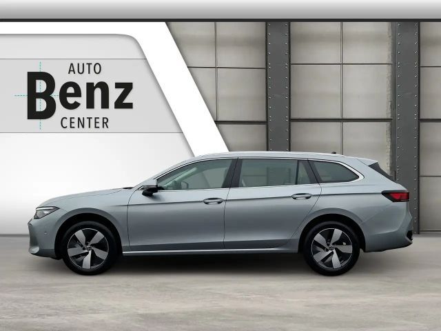 Volkswagen Passat 1.5 eTSI Business Variant