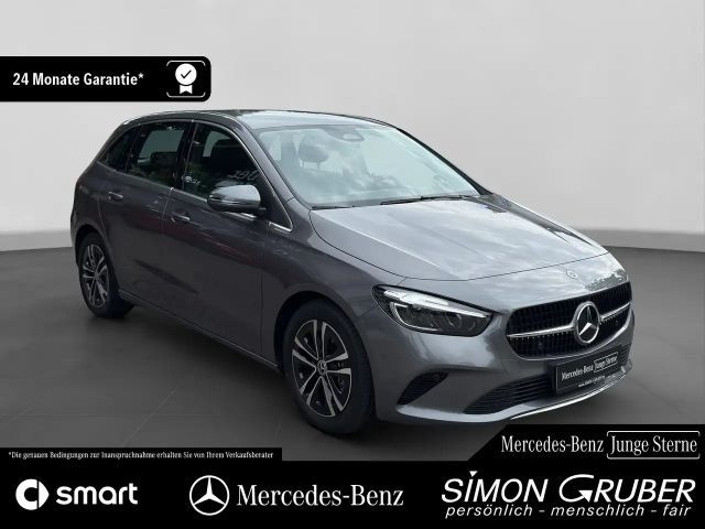 Mercedes-Benz B 180 Progressive Sedan