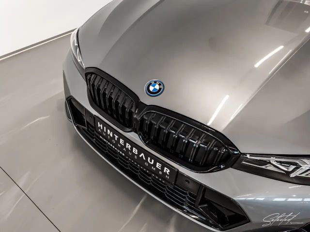 BMW 320 320e M-Sport xDrive