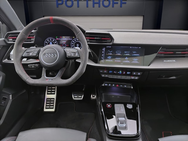 Audi RS3 Quattro S-Tronic Sedan