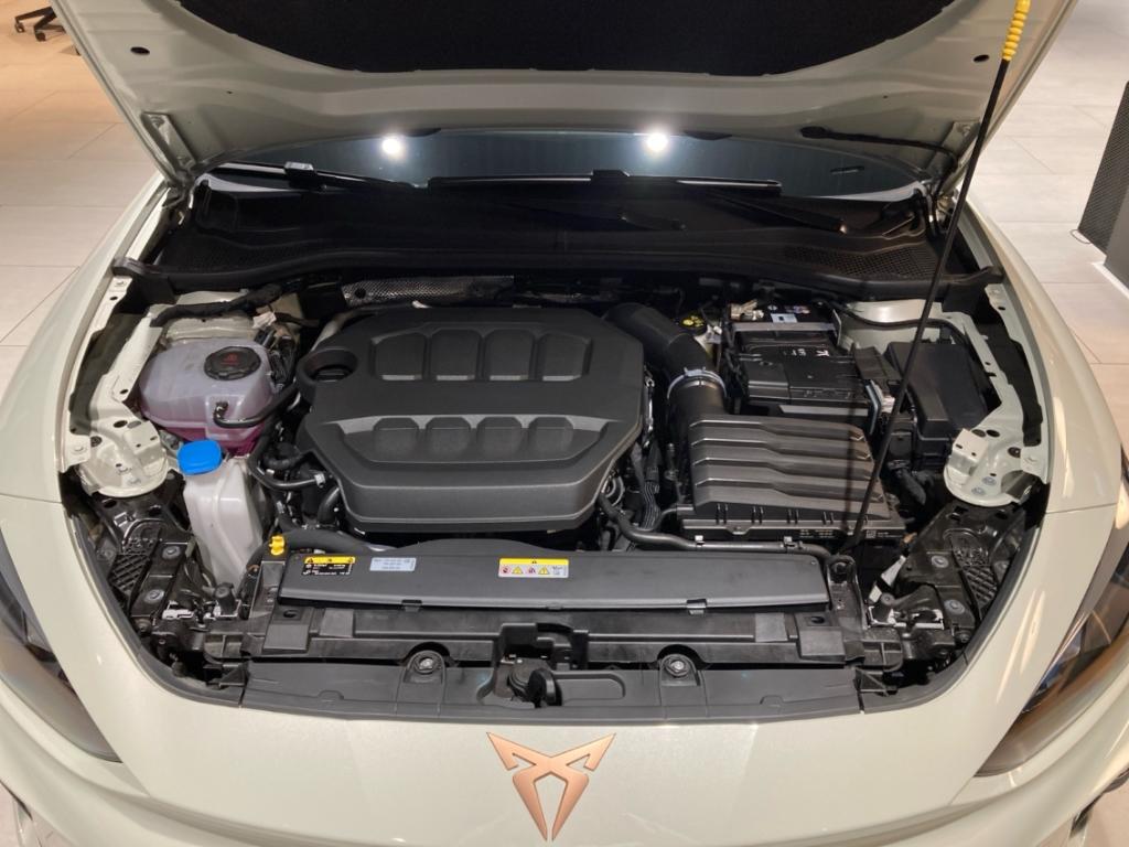 Cupra Leon 2.0 TSI 4Drive VZ