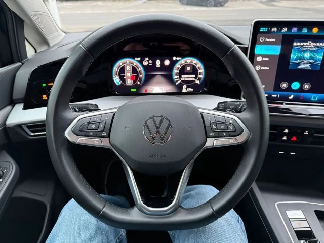 Volkswagen Golf DSG Life Variant