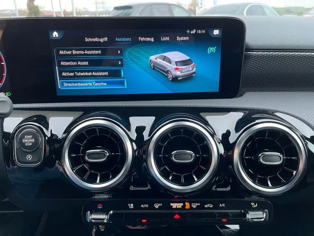 Mercedes-Benz A 200 A 200 d Progressive