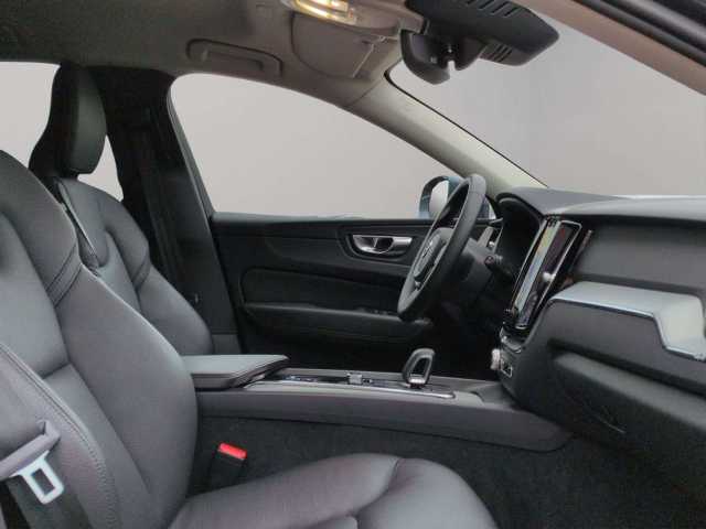 Volvo XC60 Core