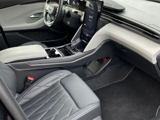 Ford Explorer AWD Premium