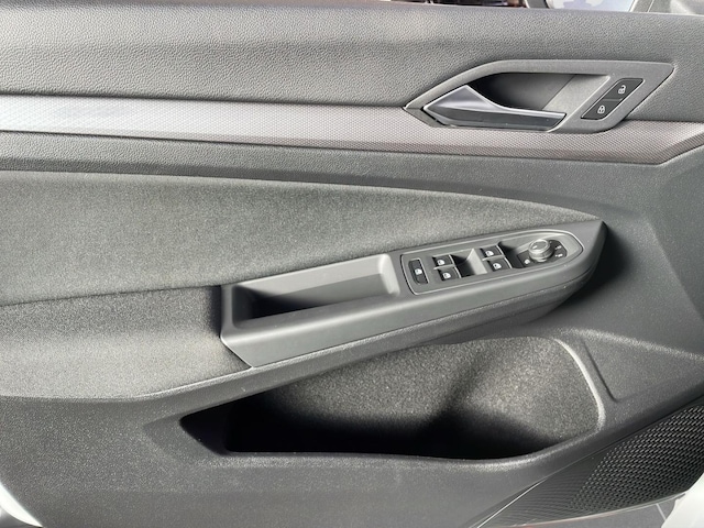 Volkswagen Golf 1.5 eTSI DSG Golf VIII Life