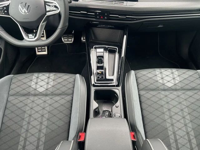 Volkswagen Golf R-Line Variant