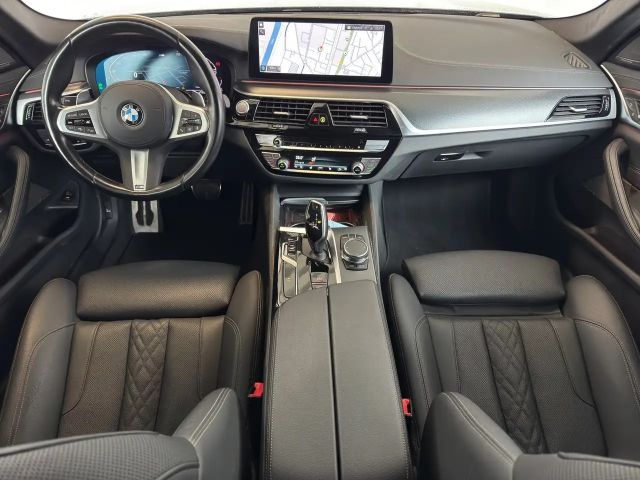 BMW 540 540d M-Sport Touring xDrive