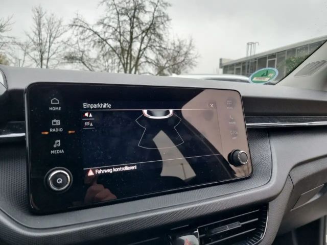 Skoda Fabia Essence 1.0 MPI LED EPH Sitzheizung Klima