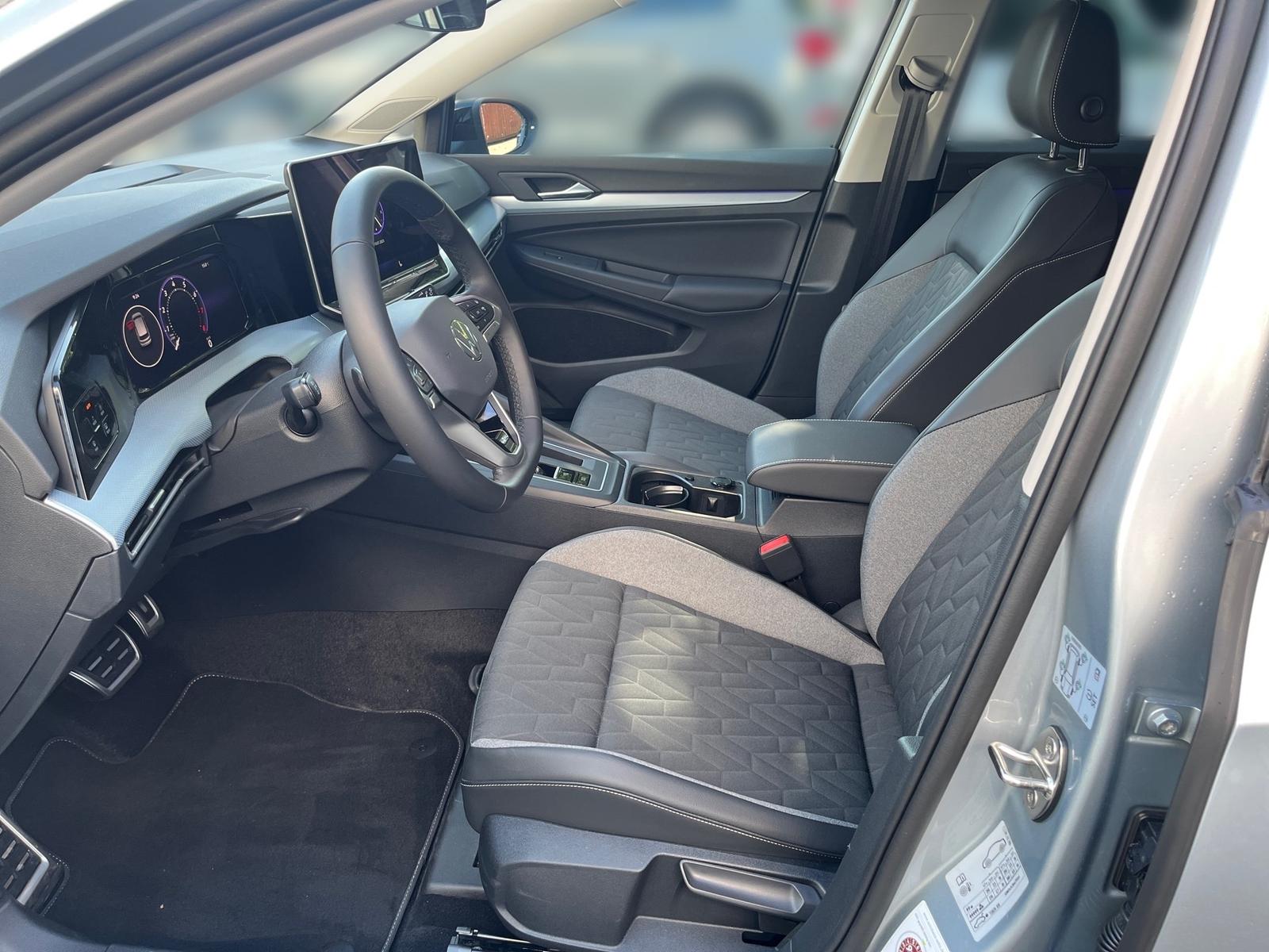 Volkswagen Golf 1.5 eTSI Golf VIII