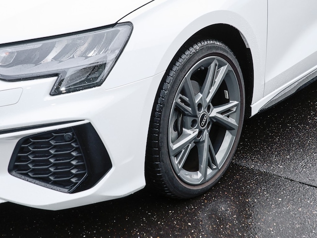 Audi A3 35 TFSI S-Line S-Tronic Sedan