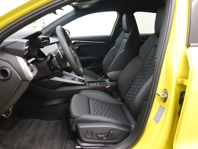 Audi RS3 Quattro S-Tronic Sedan