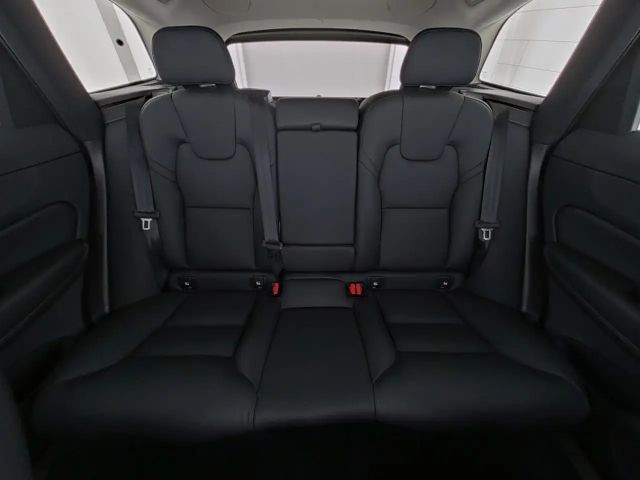 Volvo XC60 AWD Dark Plus