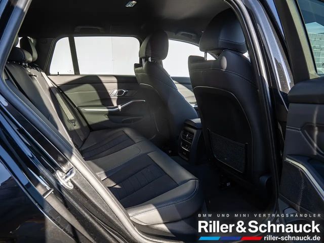 BMW 330 330e Touring