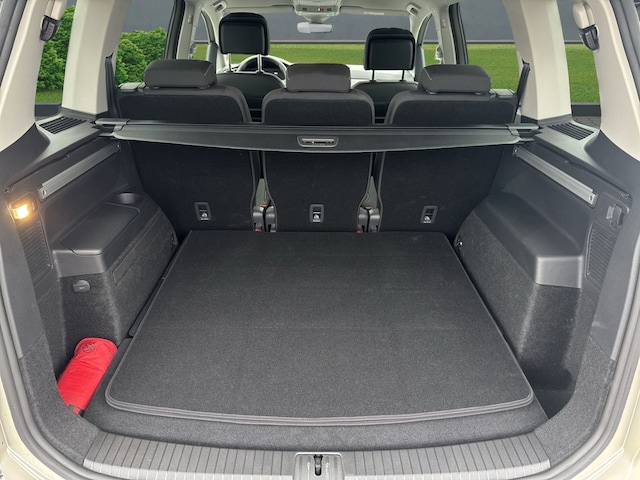 Volkswagen Touran 1.5 TSI DSG Move