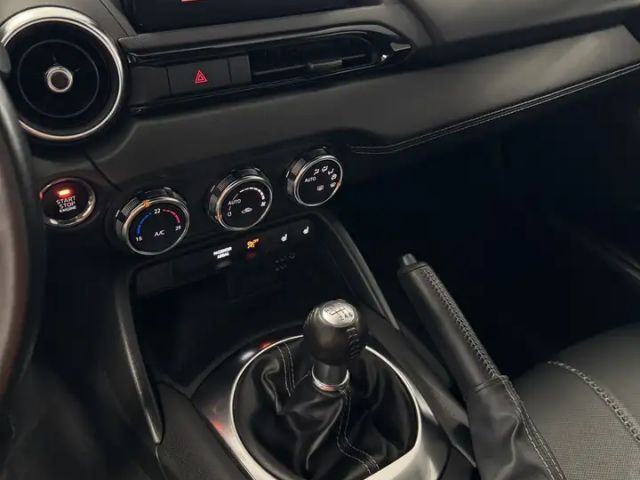 Mazda MX-5 Selection