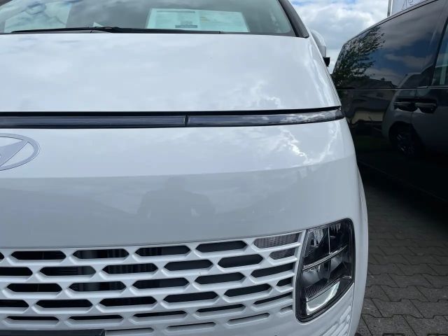 Hyundai Staria Trend