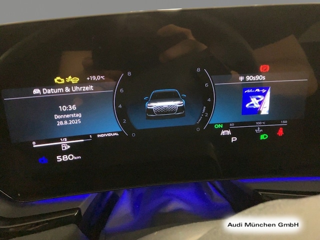 Audi A6 Avant Quattro S-Tronic