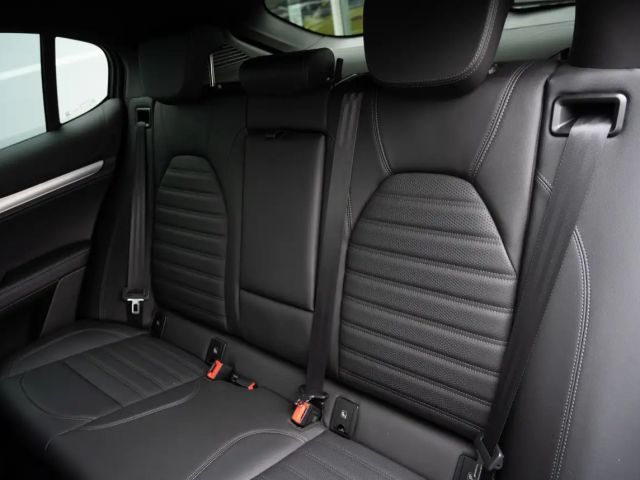 Alfa Romeo Stelvio AT8 JTDm Q4 Veloce