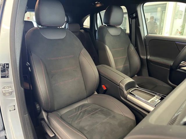 Mercedes-Benz GLA 180 AMG Line