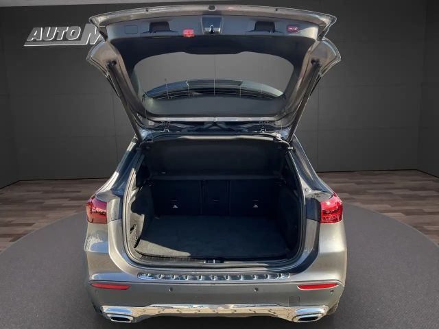 Mercedes-Benz GLA 180 Progressive