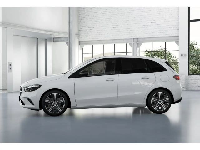 Mercedes-Benz B 180 Sedan