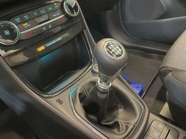 Ford Puma EcoBoost Titanium