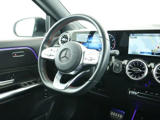 Mercedes-Benz GLA 200 4MATIC AMG Line